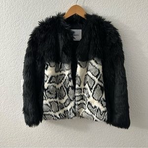AINEA Faux Fur Coat Jacket